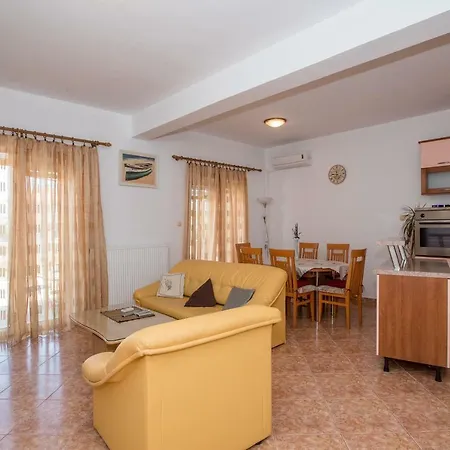 Apartment Marin Lopar