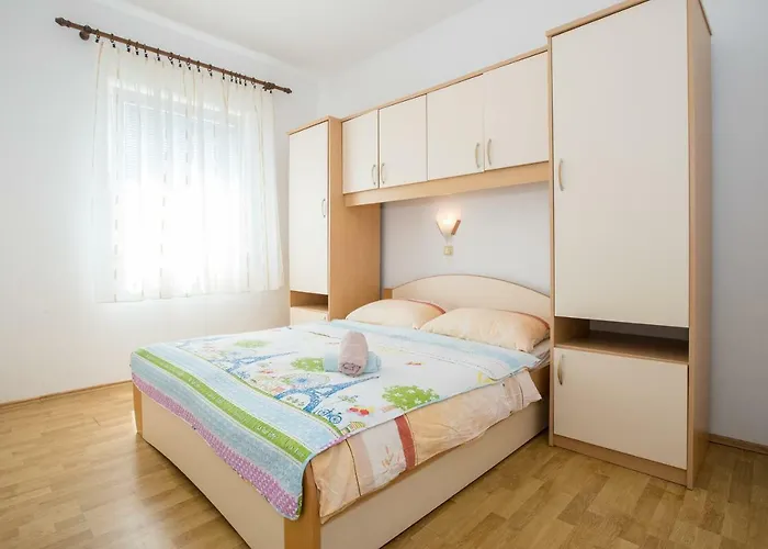 Marin דירה לופאר